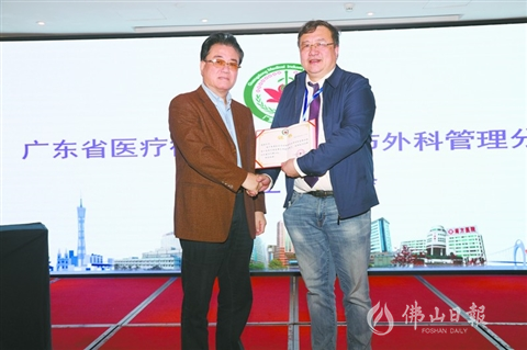 吴克群否认分手传