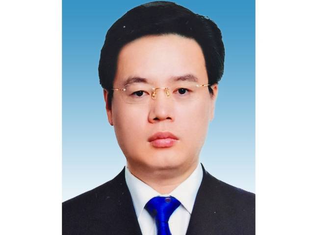 张虎覃伟中任广东省副省长