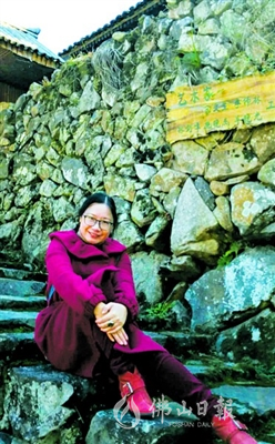 彤子被建筑女工推上全国文坛的佛山女作家