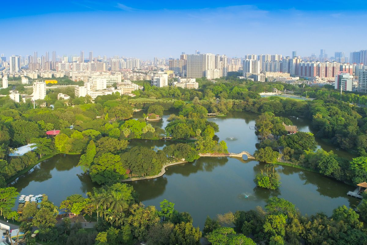 又去东莞工作几年,最终还是跳槽回到南海桂城千灯湖工作,并打算在禅城