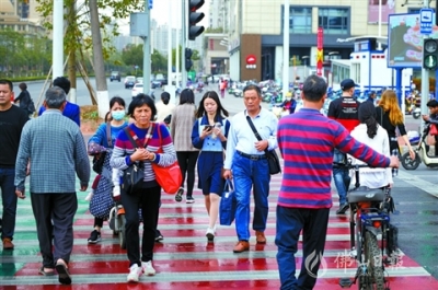 冷空氣又來了  明日最低氣溫13℃，市民要注意添衣