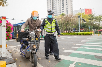 三水電動自行車恢復上牌  8月1日起停發(fā)藍黃車牌