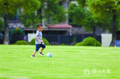 “龍舟水”頻密 雷雨不停歇 市民要注意出行安全