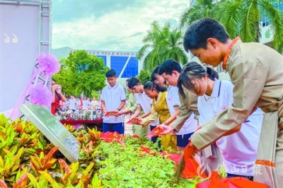 佛山市實(shí)驗(yàn)中學(xué)：十年培養(yǎng)高中西藏畢業(yè)生390名