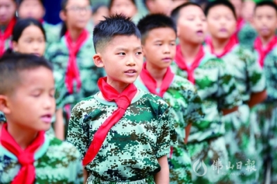 打造立體式國(guó)防教育 佛山舉行青少年國(guó)防教育進(jìn)校園示范點(diǎn)掛牌儀式  