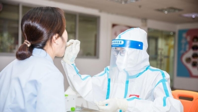 三水區(qū)在隔離管控的密接者中發(fā)現(xiàn)1例新冠病毒陽性感染者