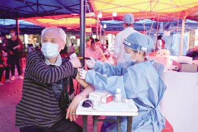 接種疫苗 加強(qiáng)免疫