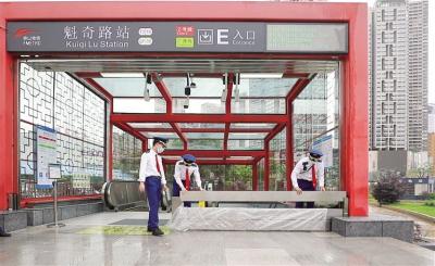 暴雨來襲 嚴(yán)陣以待