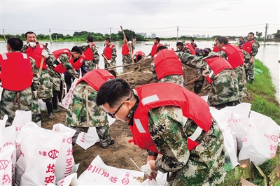 高水位將長(zhǎng)時(shí)間持續(xù)，各級(jí)各部門積極做好防御工作