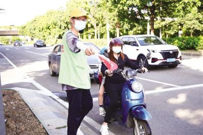 順德四朵“姐妹花”熱心志愿服務(wù) 以助人善舉激蕩青春活力