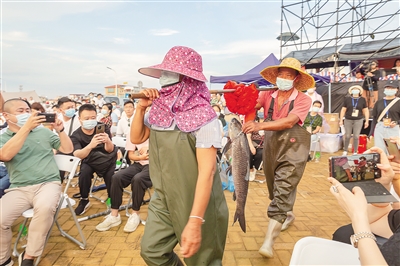 以魚為媒 促進(jìn)消費(fèi)