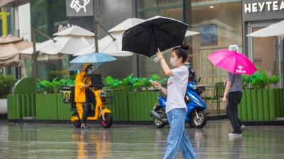 臺(tái)風(fēng)“木蘭”或于10日登陸雷州半島