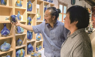 佛山市文明家庭楊英才家庭：攜手傳播陶藝文化成就幸福人生