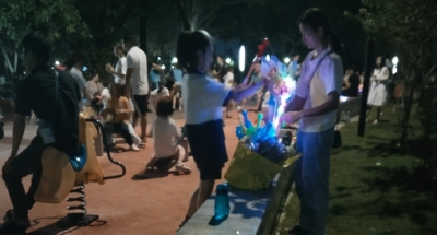 亂丟垃圾不文明 美景需要齊守護(hù)