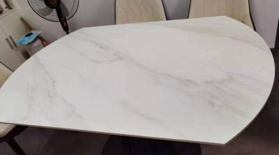 天天315丨餐桌壞了遲遲沒修好，商家稱過了質保期不能換？