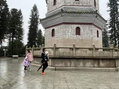 三轉(zhuǎn)文塔、猜燈謎、逛美食集市，三水街坊品年俗樂“宵”遙