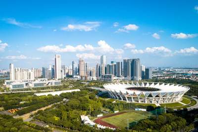 白涛主持召开市政府常务会议 
